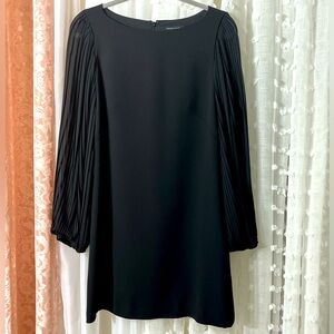 WHBM Sheath Dress with Pleated Long Sleeves sz 2